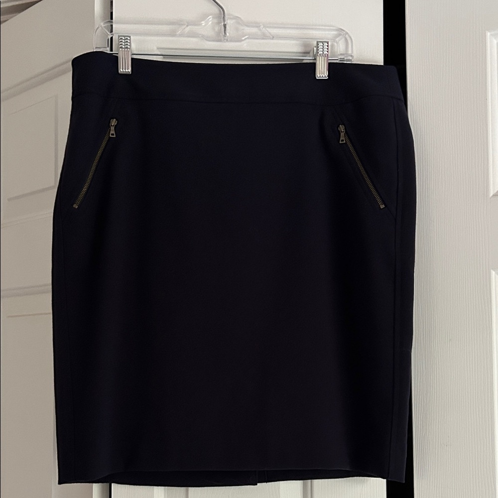 Loft navy skirt size 14. Gently used condition.